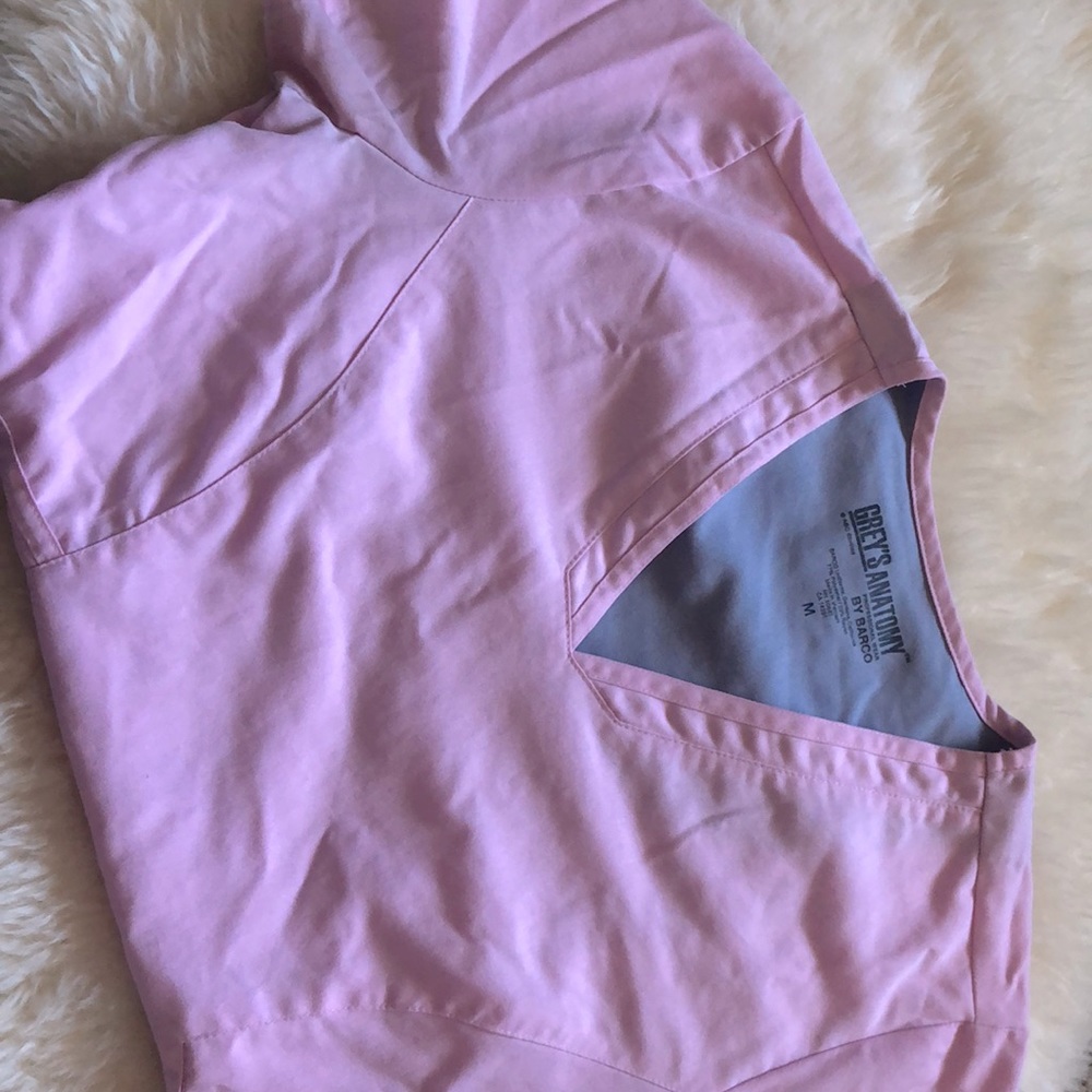 Womens Grey’s Anatomy V-neck scrub top